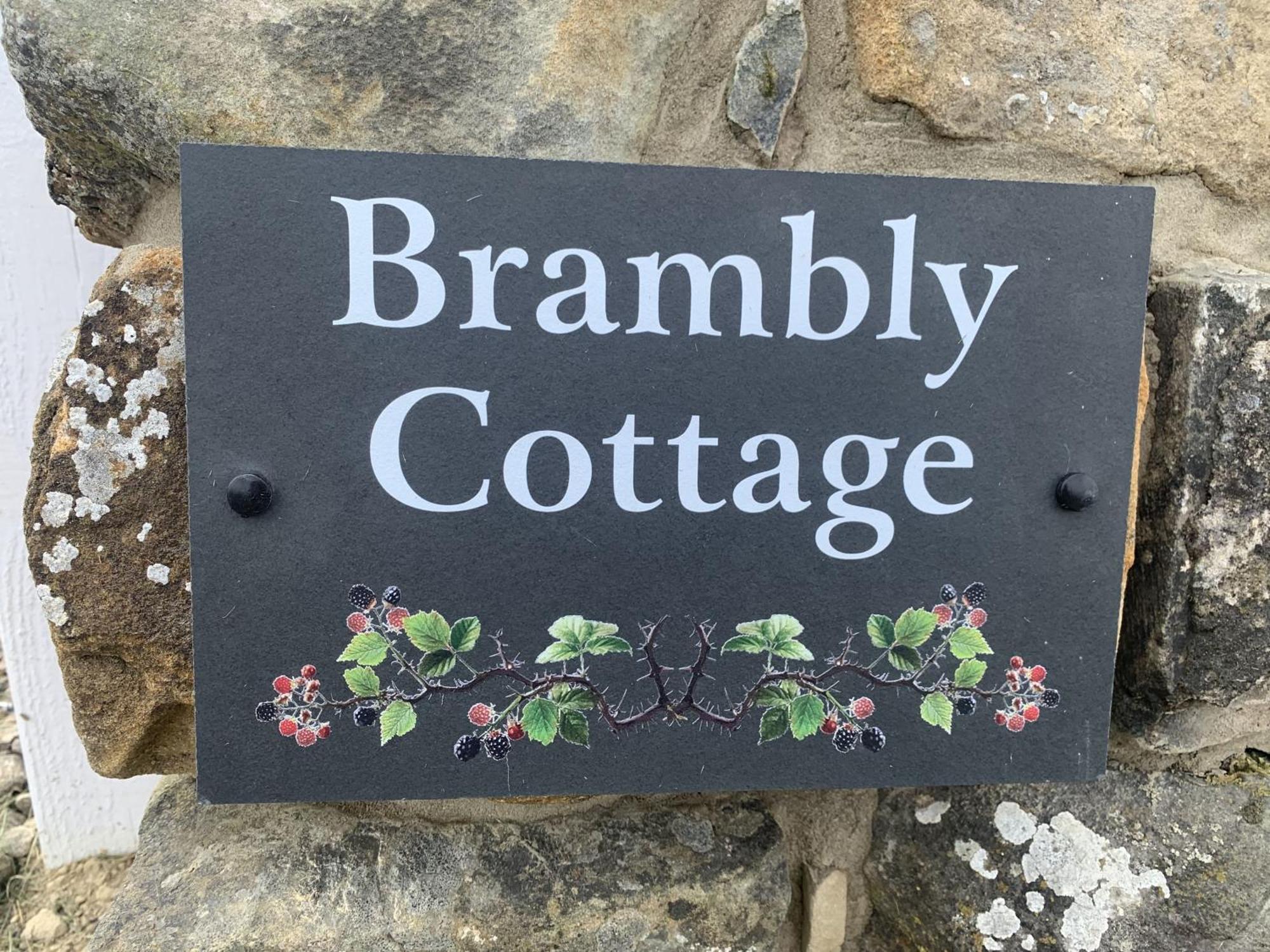 Brambly Cottage Вітбі Екстер'єр фото